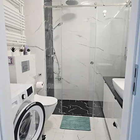 Chopin Airport Wlochy 바르샤바